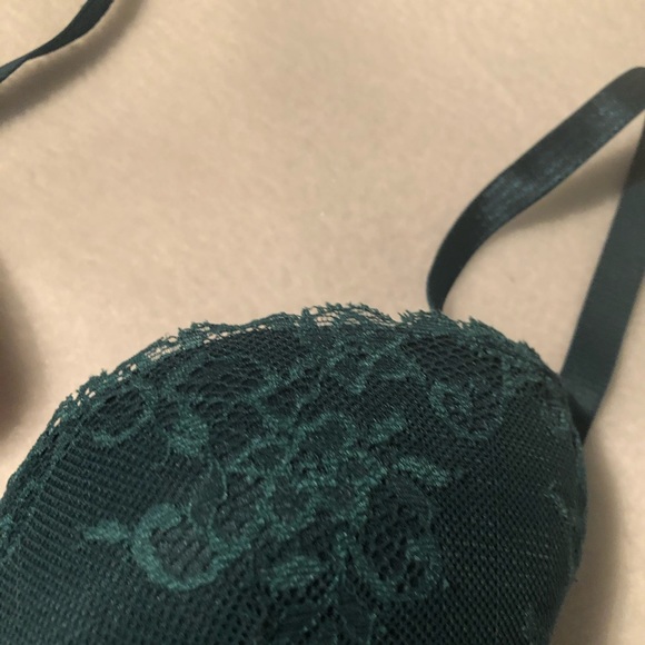 Calvin Klein Lace Bra 36C - Picture 4 of 11